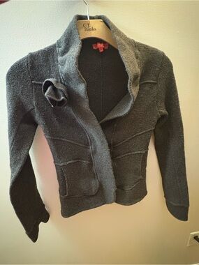 LO RI Cardigan Sweater Knit Rose Flower Embellishment Snap Close Pockets Large